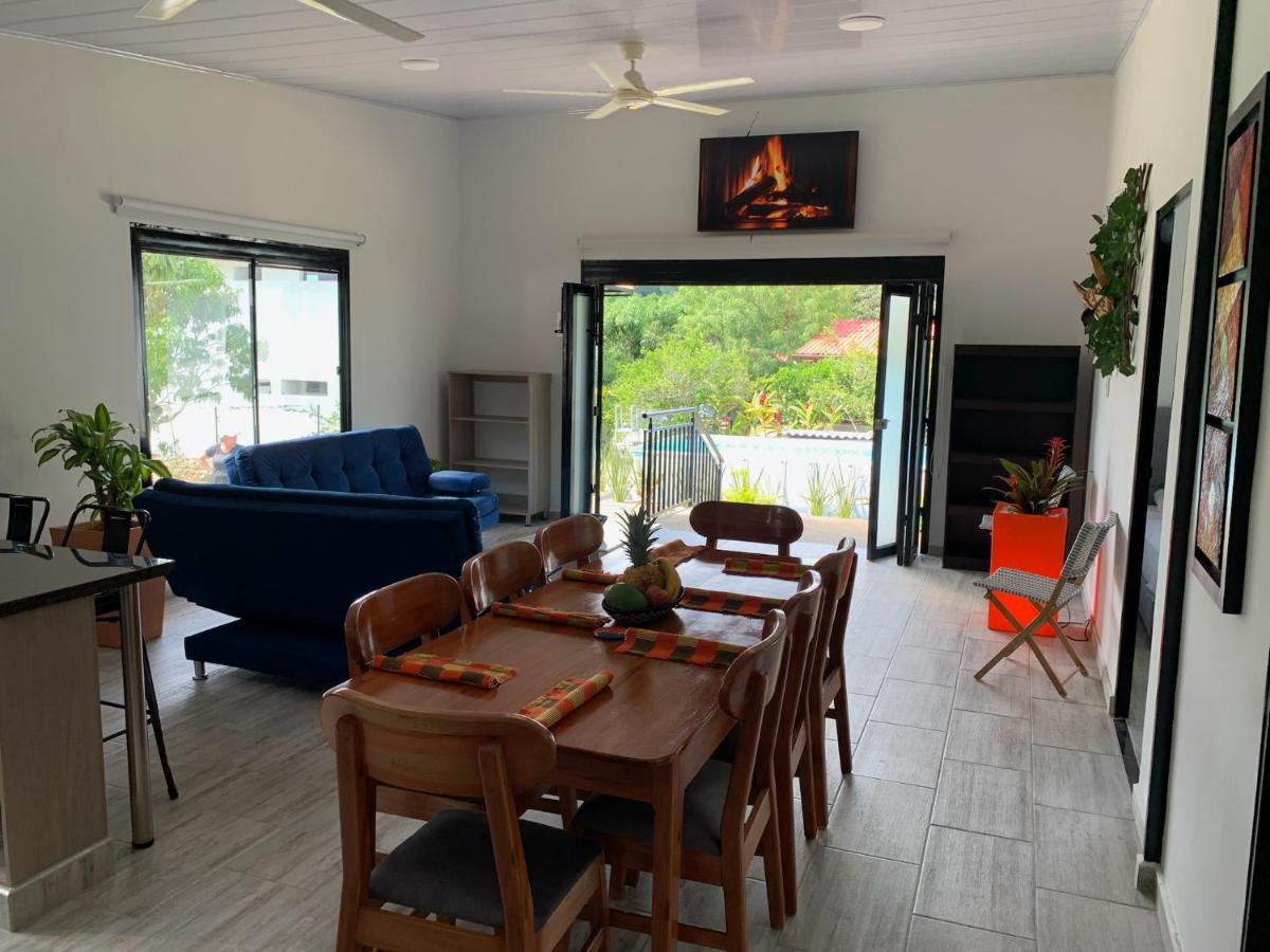 Acogedora Cabana, Naturaleza, Familia - Nueva -